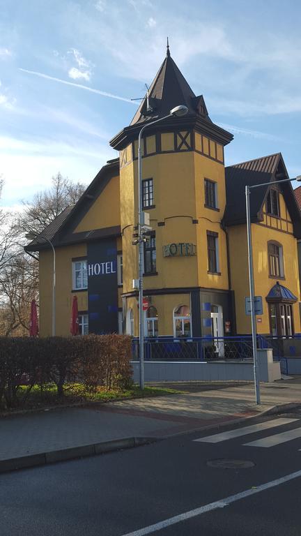 Hotel Global Sokolov Exterior photo