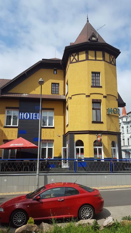 Hotel Global Sokolov Exterior photo
